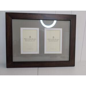 Pottery Barn Wood Gallery Frame w/ Double Beveled Mat for Two 4"x6" Photos.